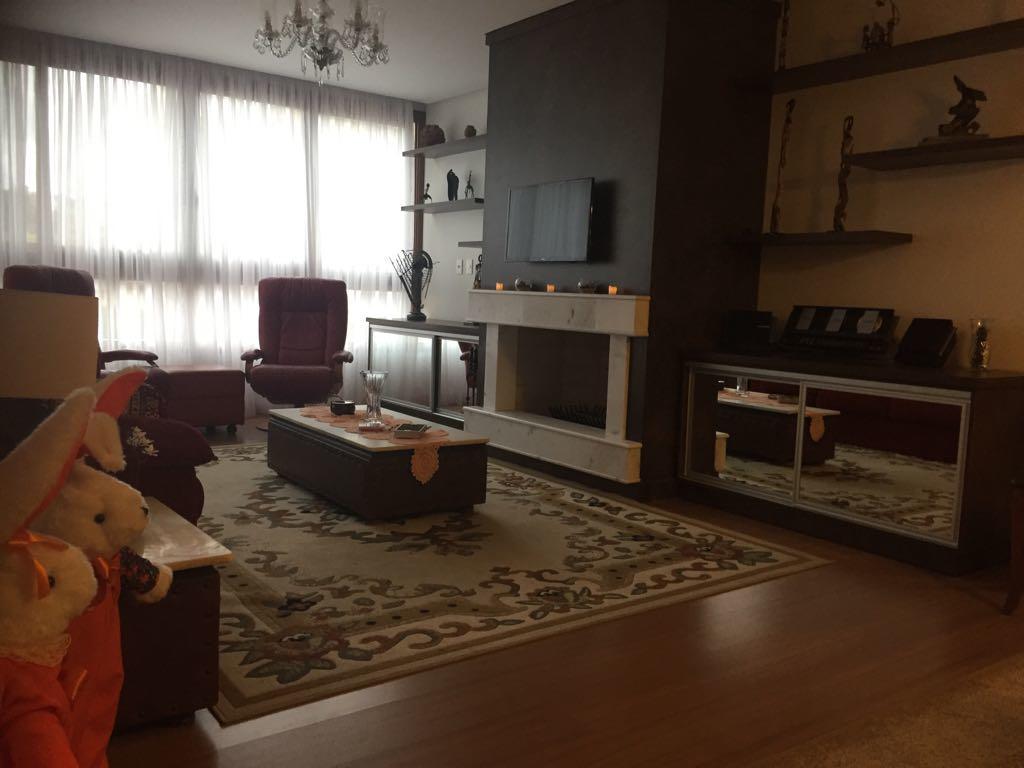 Apto Lindo E Novo No Centro Gramado Ngoại thất bức ảnh